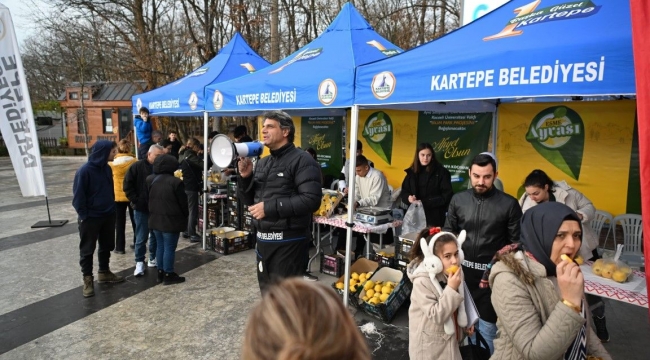 Mustafa Kocaman sahaya indi ayva sattı!